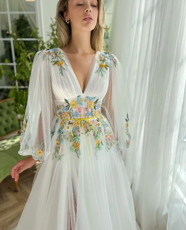 Mini dresses with spaghetti straps for a delicate look Sonata Herbal Gown