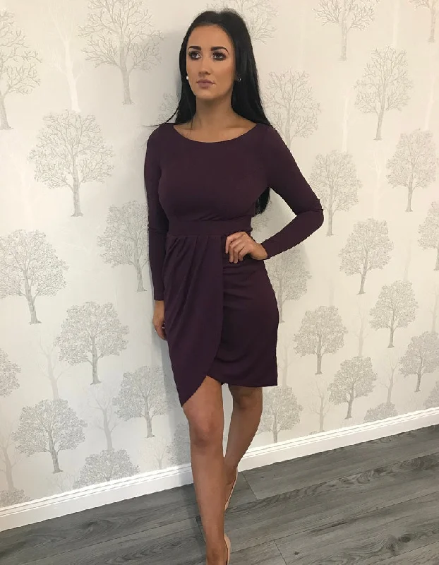 Midi dresses with halter necks for a stylish and comfortable option Purple Long Sleeve Wrap Midi Dress Midi dresses with halter necks for a stylish and comfortable option Purple Long Sleeve Wrap Midi Dress
