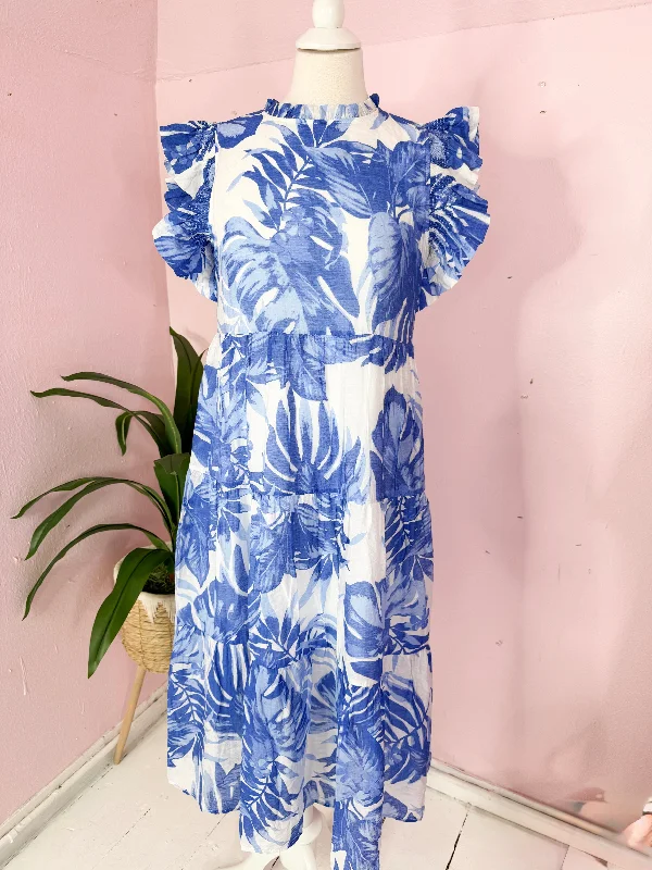 Midi dresses with puff sleeves for a vintage - inspired look The Leaf Ruffle Midi Dress-Blue Midi dresses with puff sleeves for a vintage - inspired look The Leaf Ruffle Midi Dress-Blue