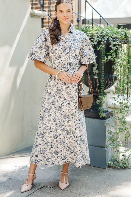 Midi dresses with keyhole backs for a flirty and unexpected detail Quality Time Cream Paisley Midi Dress Midi dresses with keyhole backs for a flirty and unexpected detail Quality Time Cream Paisley Midi Dress
