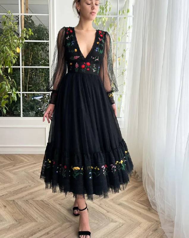 Mini dresses with polka dot patterns Nightfall Bouquet Midi Dress