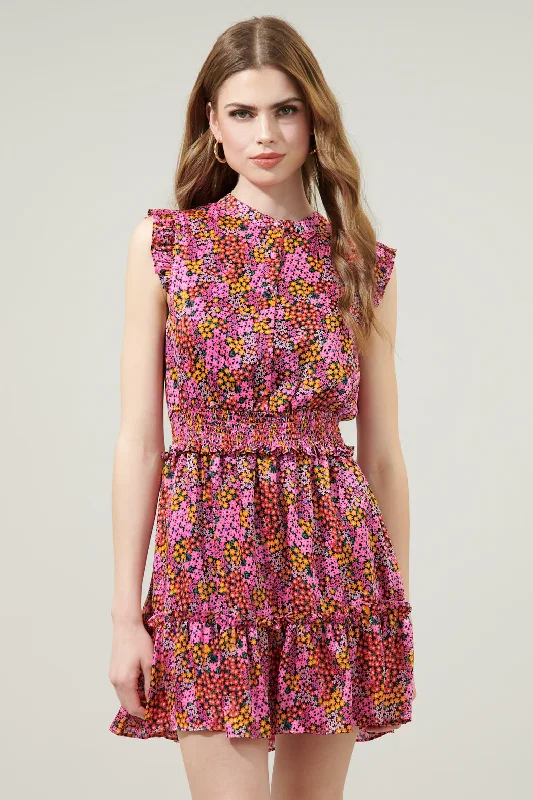 Mini dresses with ruched bodices for a feminine touch Hitachi Flamingo Floral Merrick Sleeveless Button Front Mini Dress Mini dresses with ruched bodices for a feminine touch Hitachi Flamingo Floral Merrick Sleeveless Button Front Mini Dress