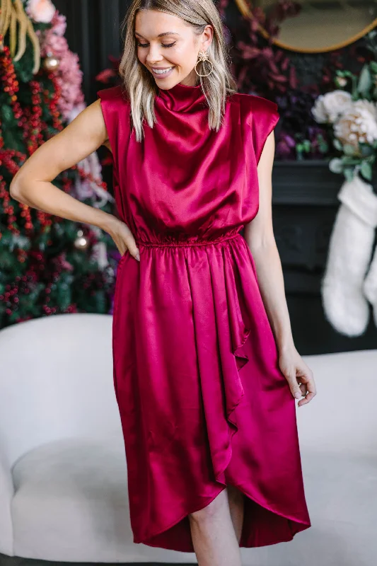 Midi dresses with ruched bodices for a feminine and fitted feel All Eyes On You Ruby Red Satin Midi Dress Midi dresses with ruched bodices for a feminine and fitted feel All Eyes On You Ruby Red Satin Midi Dress
