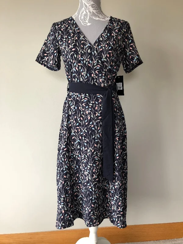 Midi dresses with sheer panels for a touch of allure Freya Navy Floral Printed Midi Dress Midi dresses with sheer panels for a touch of allure Freya Navy Floral Printed Midi Dress