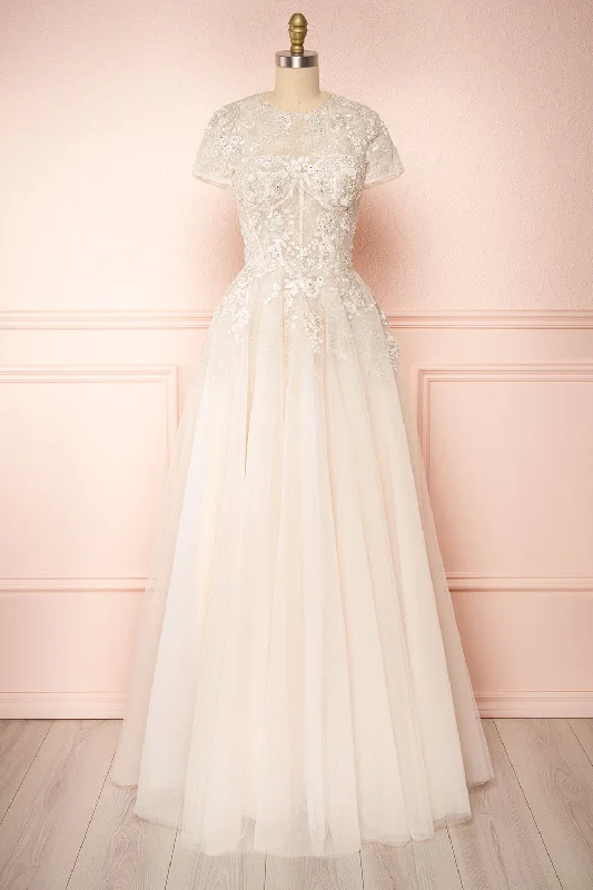 Mini dresses with pleated skirts for a classic look Amina | Embroidered A-Line Bridal Dress Mini dresses with pleated skirts for a classic look Amina | Embroidered A-Line Bridal Dress