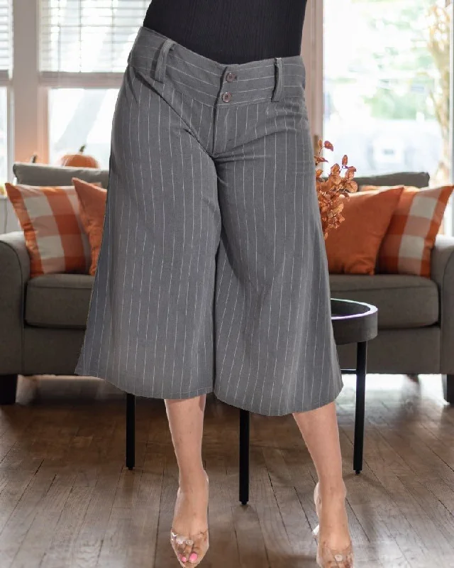 Palazzo Style Women's Printed Trousers in Bohemian PatternsLadies Grey Stripe Capri Pants Palazzo Style Women's Printed Trousers in Bohemian PatternsLadies Grey Stripe Capri Pants
