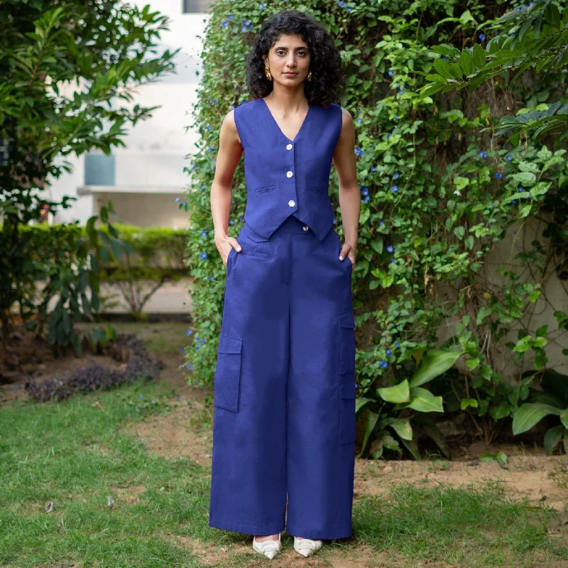 Plus Size Women's High - Waisted Bootcut Jeans in Distressed StyleRoyal Blue Cotton Poplin High-Rise Elasticated Wide Legged Cargo Pant Plus Size Women's High - Waisted Bootcut Jeans in Distressed StyleRoyal Blue Cotton Poplin High-Rise Elasticated Wide Legged Cargo Pant