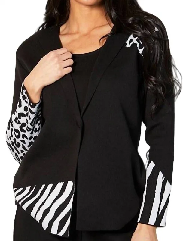 Plus Size Women's Faux Fur - Trimmed Blazers in Black for a Luxurious LookAnimal Print Blazer In Black/white Plus Size Women's Faux Fur - Trimmed Blazers in Black for a Luxurious LookAnimal Print Blazer In Black/white