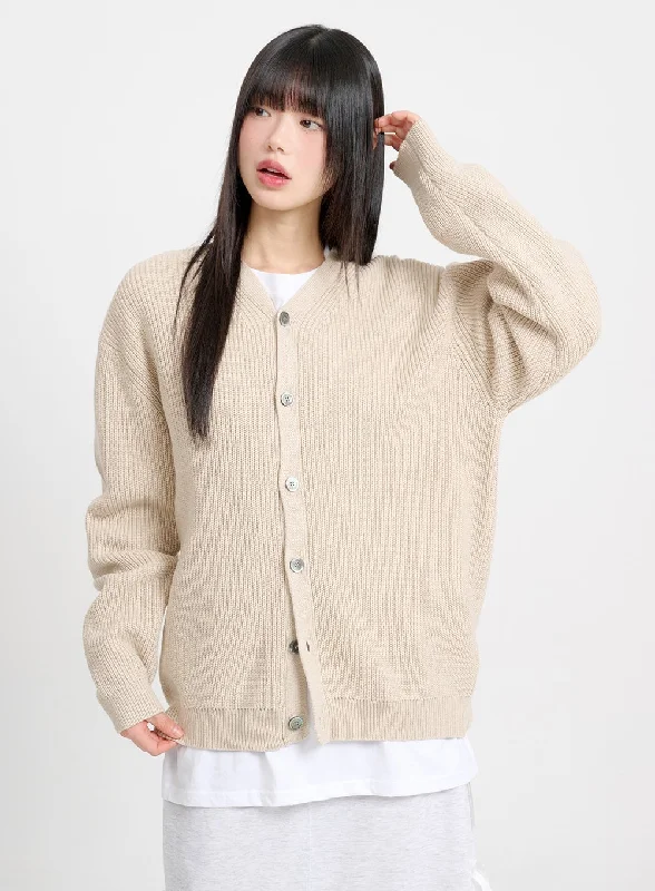 cropped women cardigan to pair with high - waisted jeansOversized Knit Cardigan CM415 cropped women cardigan to pair with high - waisted jeansOversized Knit Cardigan CM415