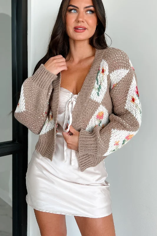 organic cotton women cardigan for an eco - friendly choiceRetro Blooms Vintage Floral Short Cardigan (Tan) organic cotton women cardigan for an eco - friendly choiceRetro Blooms Vintage Floral Short Cardigan (Tan)