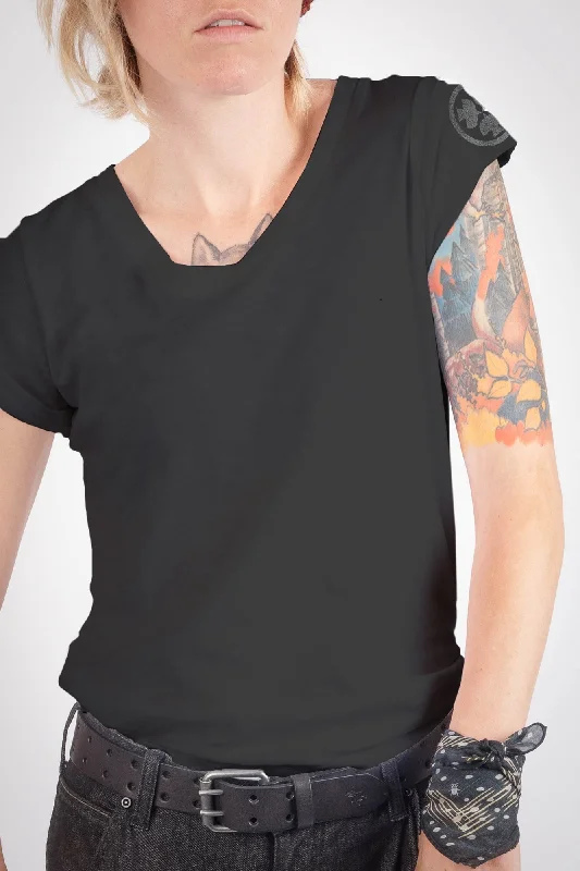 Muscle Women T Shirt for a Sporty and Casual LookDovetail Workwear Women's V-Neck Short Sleeve T-Shirt Muscle Women T Shirt for a Sporty and Casual LookDovetail Workwear Women's V-Neck Short Sleeve T-Shirt
