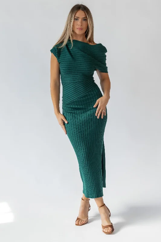V - Neck Women's Ribbed Wool Sweaters for FallNori Green Off Shoulder Midi Dress