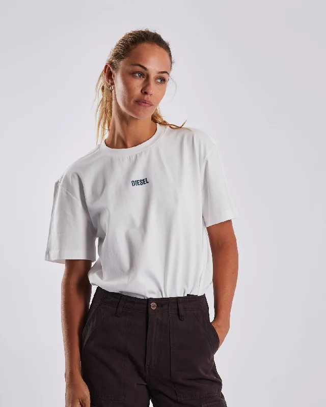 Organic Cotton Women T Shirt for Eco - Conscious WearersAmari Tee Cloud White