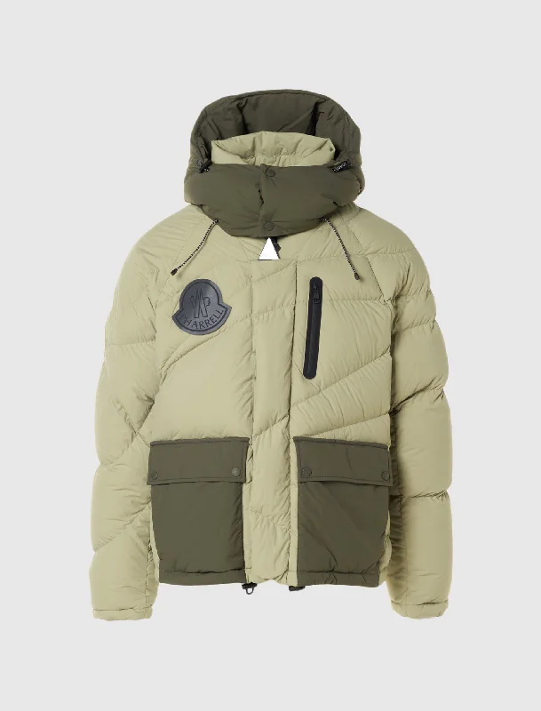 Women's bomber jackets with a holographic finish for a futuristic and eye - catching lookPHARRELL CHESTNUT JACKET Women's bomber jackets with a holographic finish for a futuristic and eye - catching lookPHARRELL CHESTNUT JACKET