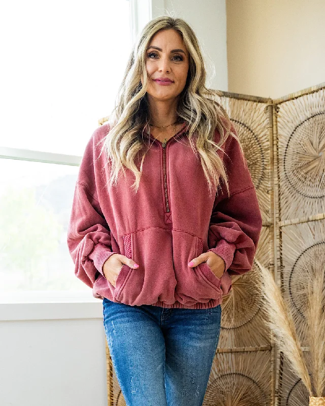 Women's pullover hoodie with a side slit for a modern and relaxed fitAmpersand Ave Oversized HalfZip Sweatshirt - Strawberry Women's pullover hoodie with a side slit for a modern and relaxed fitAmpersand Ave Oversized HalfZip Sweatshirt - Strawberry