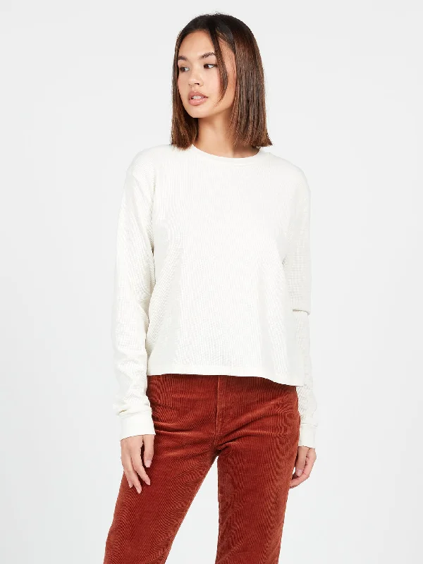 Women's cropped leather jackets with a fringe detail for a western - inspired outfitThermality Long Sleeve Tee - Star White Women's cropped leather jackets with a fringe detail for a western - inspired outfitThermality Long Sleeve Tee - Star White