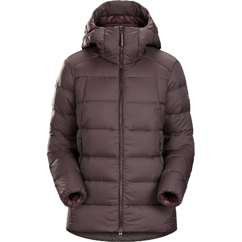 Women's quilted puffer jackets in a cropped silhouette for a modern twistWomen's Thorium Hoody Women's quilted puffer jackets in a cropped silhouette for a modern twistWomen's Thorium Hoody