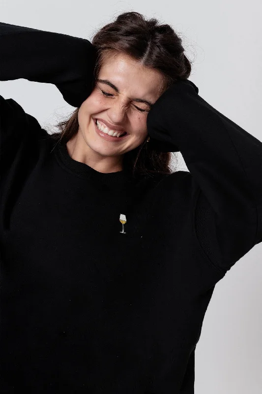 Women's zip - front sweatshirt with contrast stitching for a sporty aestheticWeißwein | Bestickter Bio-Baumwoll Frauen Pullover Women's zip - front sweatshirt with contrast stitching for a sporty aestheticWeißwein | Bestickter Bio-Baumwoll Frauen Pullover