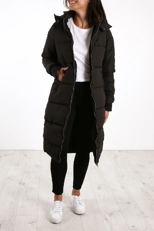 Women's cropped leather jackets with a fringe detail for a western - inspired outfitZoe Longline Puffer Black Women's cropped leather jackets with a fringe detail for a western - inspired outfitZoe Longline Puffer Black