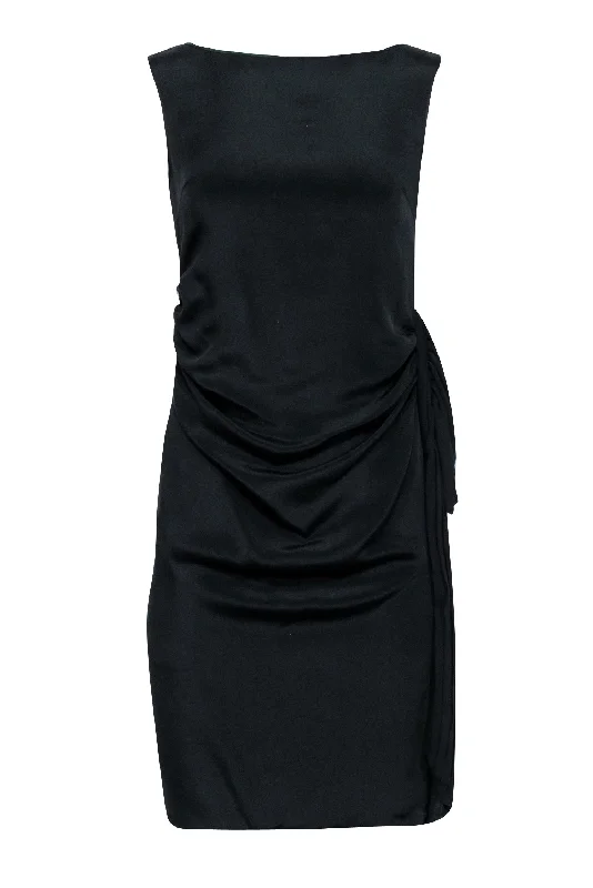 Empire Waist Women Dress to Accentuate the Bust and Conceal the Waist Empire Waist Women Dress to Accentuate the Bust and Conceal the Waist Magaschoni - Black Silk Ruched Sleeveless Dress Sz 2 Empire Waist Women Dress to Accentuate the Bust and Conceal the Waist Empire Waist Women Dress to Accentuate the Bust and Conceal the Waist Magaschoni - Black Silk Ruched Sleeveless Dress Sz 2