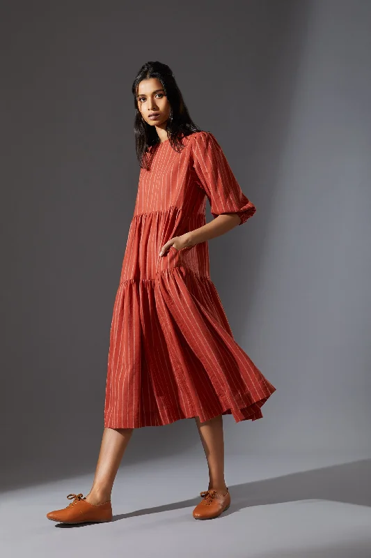 Sheath Women Dress with a Tailored Fit for a Professional Look Sheath Women Dress with a Tailored Fit for a Professional Look MATI VASARA AAKAAR - AW RUST Sheath Women Dress with a Tailored Fit for a Professional Look Sheath Women Dress with a Tailored Fit for a Professional Look MATI VASARA AAKAAR - AW RUST
