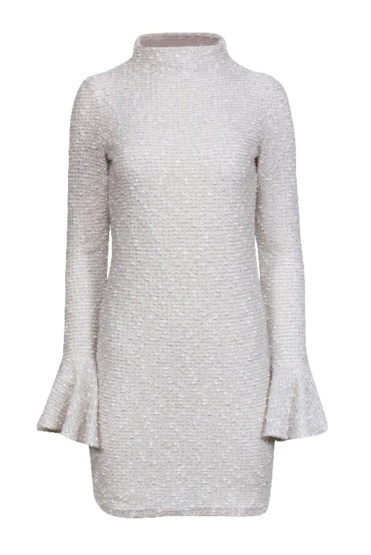 Backless Women Dress for a Sexy and Alluring Look at Evening Events Backless Women Dress for a Sexy and Alluring Look at Evening Events Shona Joy - Cream Textured Mock Neck Dress w/ Bell Sleeves Sz 6 Backless Women Dress for a Sexy and Alluring Look at Evening Events Backless Women Dress for a Sexy and Alluring Look at Evening Events Shona Joy - Cream Textured Mock Neck Dress w/ Bell Sleeves Sz 6