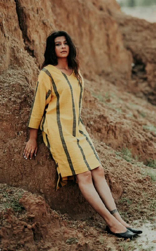 Pleated Women Dress with a Timeless and Elegant Texture Pleated Women Dress with a Timeless and Elegant Texture Striped High Low Dress Pleated Women Dress with a Timeless and Elegant Texture Pleated Women Dress with a Timeless and Elegant Texture Striped High Low Dress
