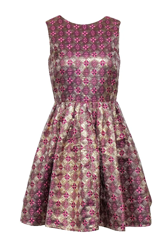 Strapless Women Dress with a Built - in Bra for Comfort and Support Strapless Women Dress with a Built - in Bra for Comfort and Support Tuckernuck - Pink, Gold, & Purple Brocade Print Open Back Dress Sz S Strapless Women Dress with a Built - in Bra for Comfort and Support Strapless Women Dress with a Built - in Bra for Comfort and Support Tuckernuck - Pink, Gold, & Purple Brocade Print Open Back Dress Sz S