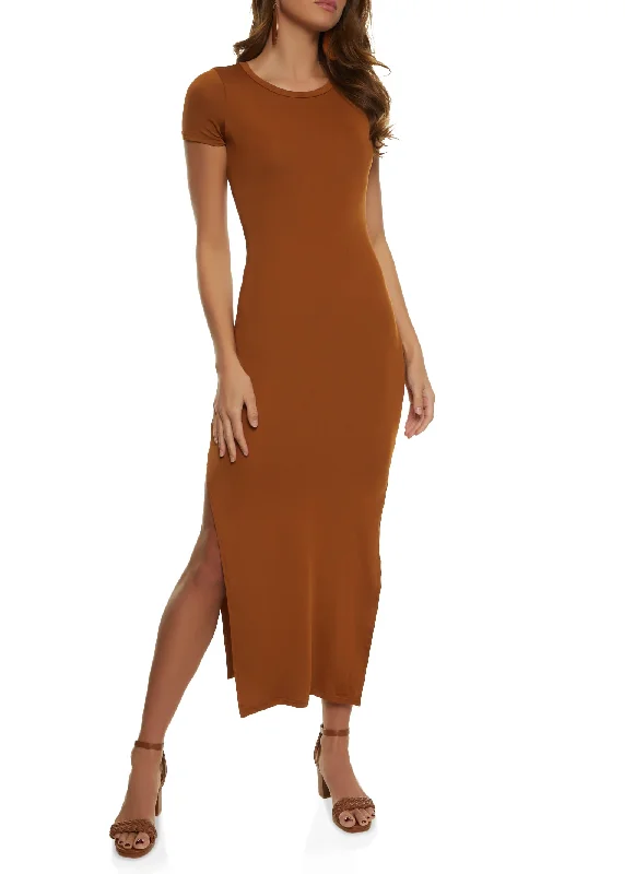 Maxi dresses with pom - pom trims for a playful and festive lookCrew Neck Side Slit Maxi Dress Maxi dresses with pom - pom trims for a playful and festive lookCrew Neck Side Slit Maxi Dress