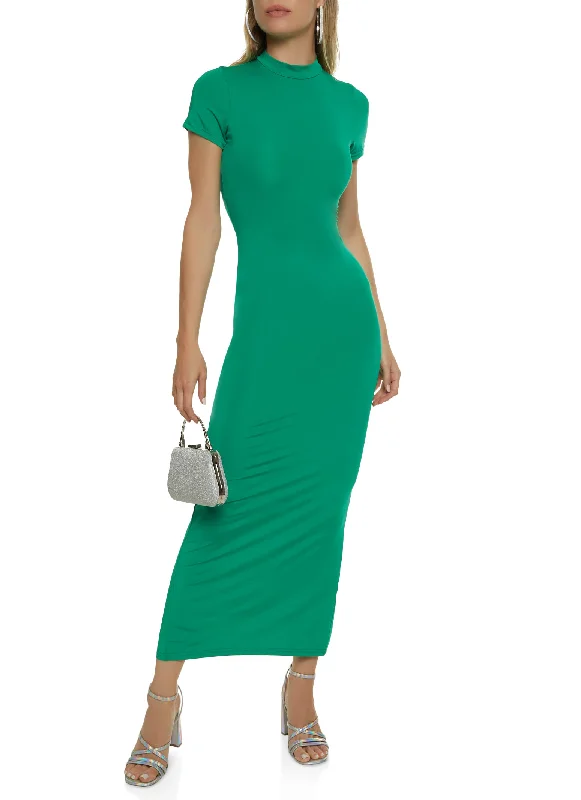 Maxi dresses with a keyhole back for a sexy detailSolid Short Sleeve Mock Neck Maxi Dress Maxi dresses with a keyhole back for a sexy detailSolid Short Sleeve Mock Neck Maxi Dress