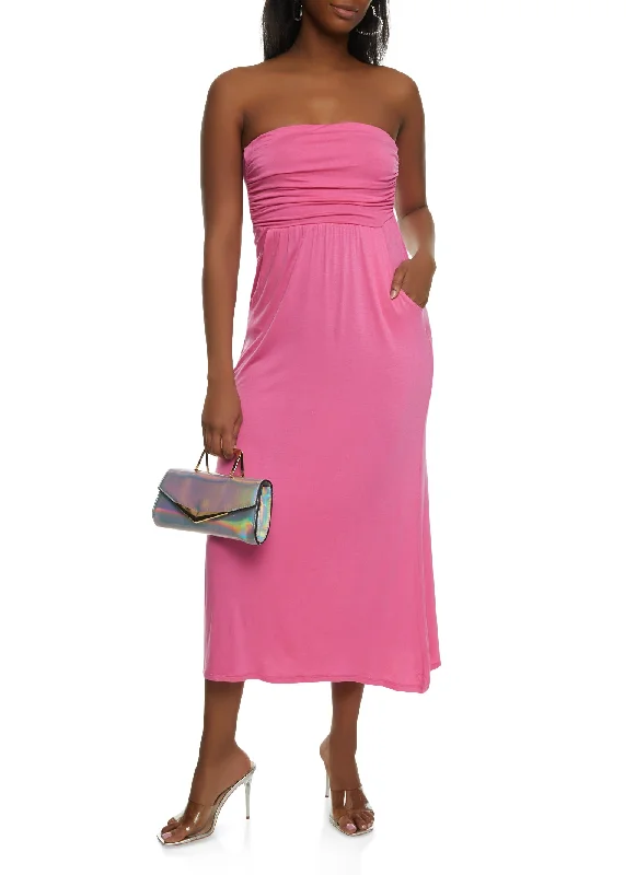 Maxi dresses with thin spaghetti straps for a delicate and feminine feelBandeau Maxi Dress Maxi dresses with thin spaghetti straps for a delicate and feminine feelBandeau Maxi Dress
