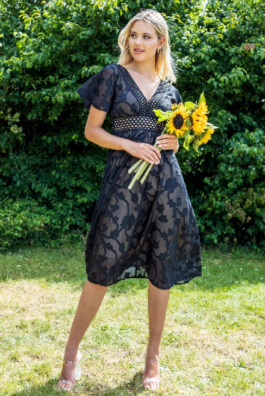 Midi dresses with tassel accents for a bohemian and free - spirited styleGoddiva Jacquard Lurex Burnout A-Line Midi Dress - Black Midi dresses with tassel accents for a bohemian and free - spirited styleGoddiva Jacquard Lurex Burnout A-Line Midi Dress - Black