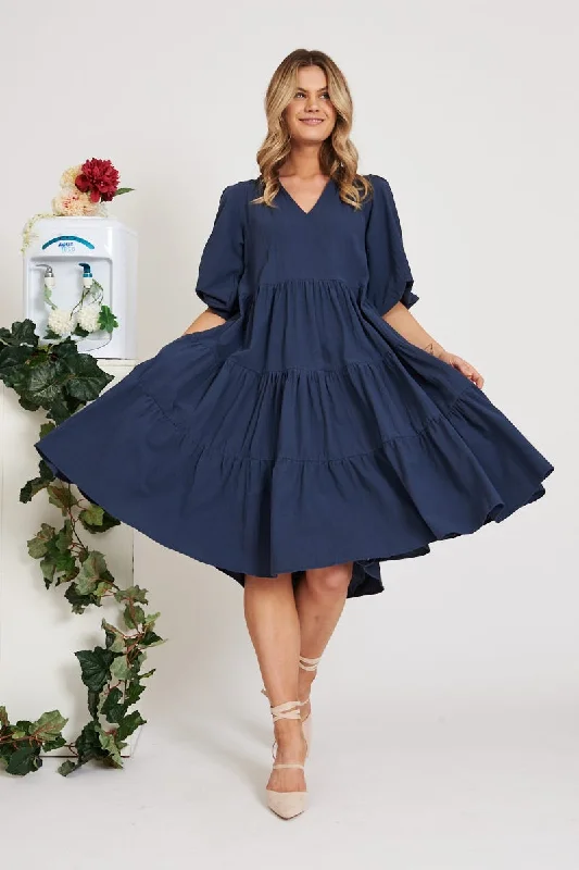 High - low midi dresses with geometric patterns for a modern partyKehlana Tiered Smock Dress In Navy High - low midi dresses with geometric patterns for a modern partyKehlana Tiered Smock Dress In Navy