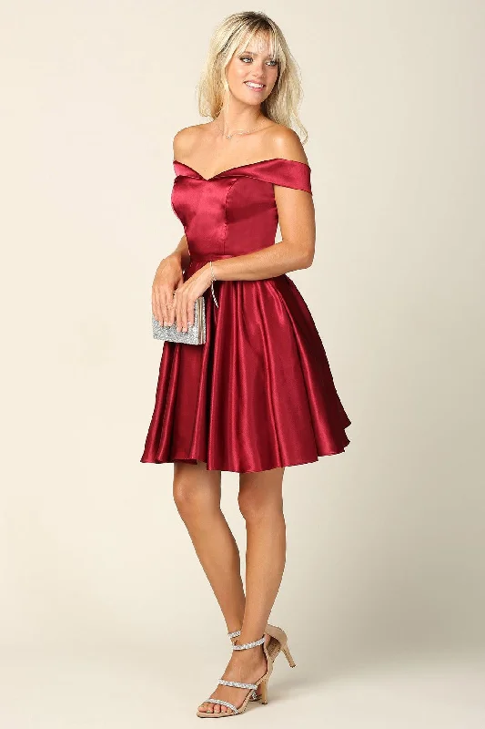Bodycon dress with a patchwork pattern​Homecoming Short Off Shoulder Dress Sale