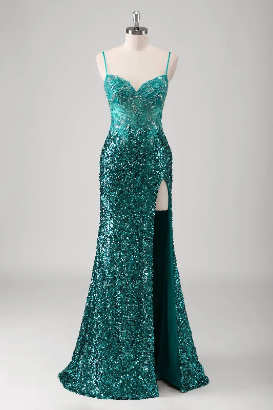 Mini cocktail dresses with a beaded bodice and a flirty A - line skirtPeacock Green Mermaid Spaghetti Straps Long Prom Dress With Sequins Mini cocktail dresses with a beaded bodice and a flirty A - line skirtPeacock Green Mermaid Spaghetti Straps Long Prom Dress With Sequins