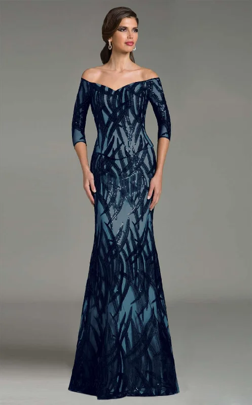 Long - sleeved formal dresses in velvet for a winter formal eventFeriani 18528 Dress Long - sleeved formal dresses in velvet for a winter formal eventFeriani 18528 Dress