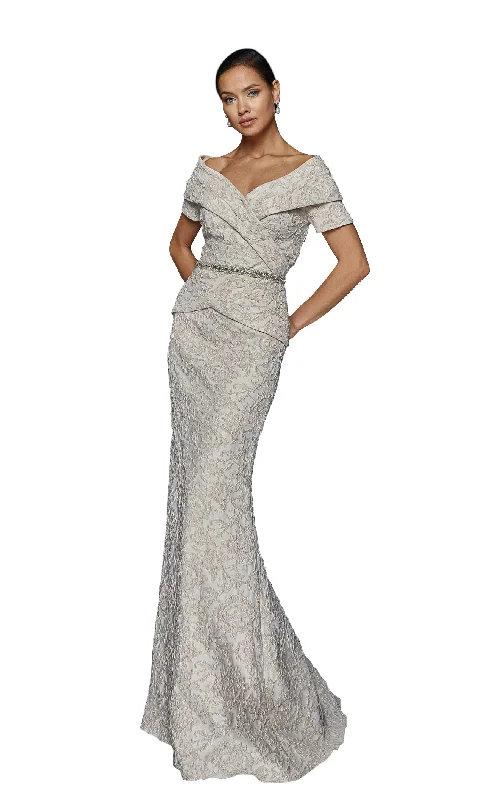 Formal dresses with ruffled skirts and bow accents for a charming prom appearanceTerani 1921M0727 Dress Formal dresses with ruffled skirts and bow accents for a charming prom appearanceTerani 1921M0727 Dress