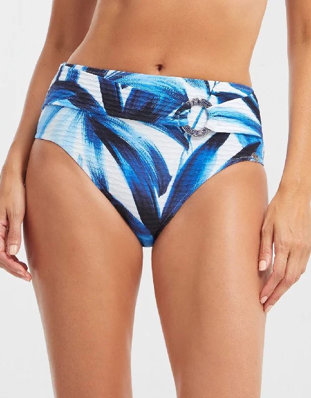 String bikini for a minimalistic and sexy beach styleAzura Maxi Bikini Pant - Blue and White String bikini for a minimalistic and sexy beach styleAzura Maxi Bikini Pant - Blue and White