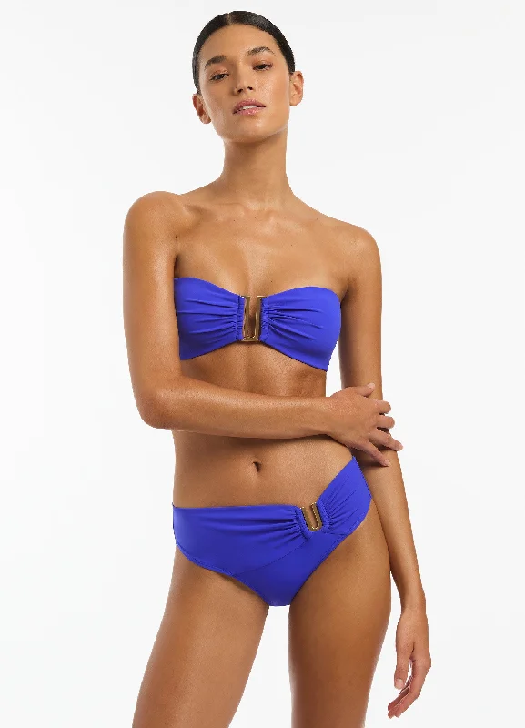 String bikini for a minimalistic and sexy beach styleJetset U Trim Mid Pant - Sapphire String bikini for a minimalistic and sexy beach styleJetset U Trim Mid Pant - Sapphire