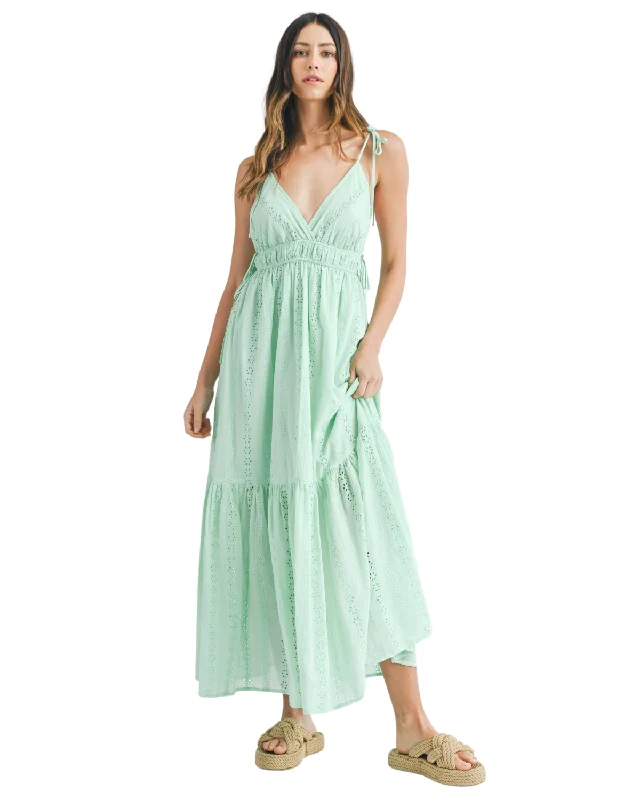 Hand - embroidered lace cover ups for a romantic and elegant beach outfitMable Eyelet Lace Maxi Dress - Md4721 Hand - embroidered lace cover ups for a romantic and elegant beach outfitMable Eyelet Lace Maxi Dress - Md4721